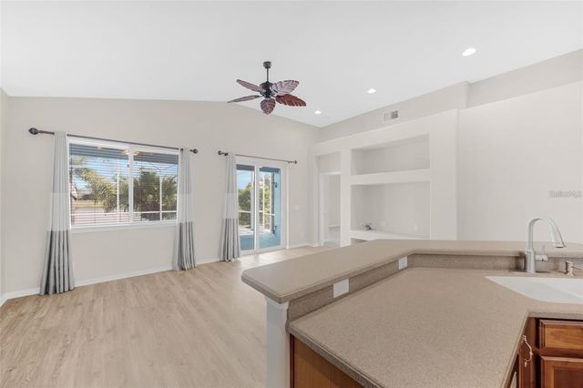 5124 CLOVER MIST DRIVE, Apollo Beach, FL 33572