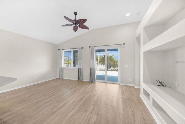 5124 CLOVER MIST DRIVE, Apollo Beach, FL 33572