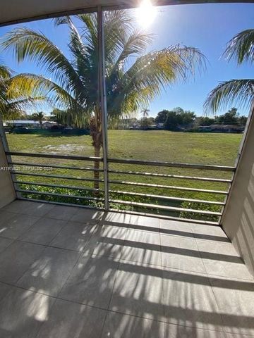 2775 Taft St 210, Hollywood, FL 33020