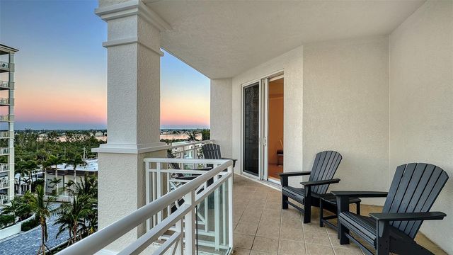 2052 BENJAMIN FRANKLIN DRIVE D702, Sarasota, FL 34236