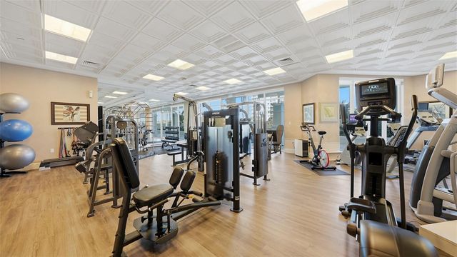 2052 BENJAMIN FRANKLIN DRIVE D702, Sarasota, FL 34236