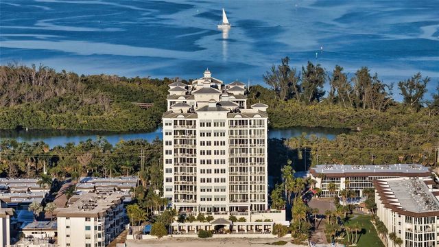 2052 BENJAMIN FRANKLIN DRIVE D702, Sarasota, FL 34236