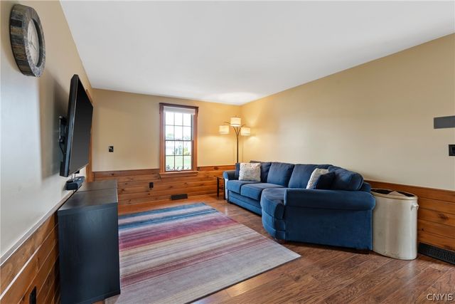 4233 Halfmoon Circle, Clay, NY 13090