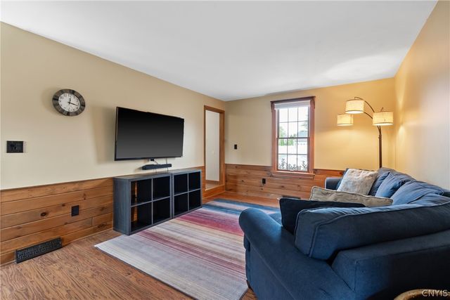 4233 Halfmoon Circle, Clay, NY 13090