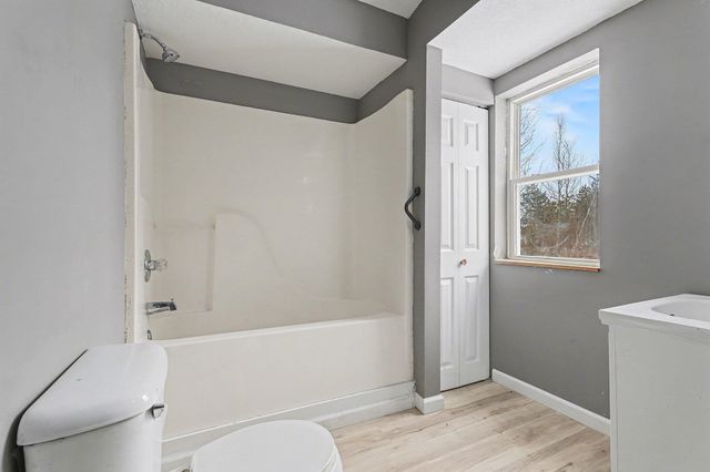 90 E Knox Road, Beaverton, MI 48612