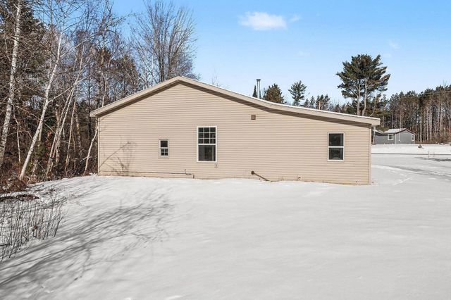 90 E Knox Road, Beaverton, MI 48612