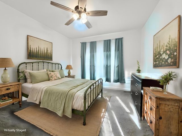 1021 Woodmont Dr, Dickson, TN 37055