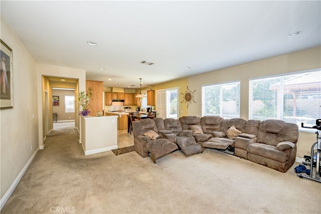 6130 W Avenue K2, Lancaster, CA 93536