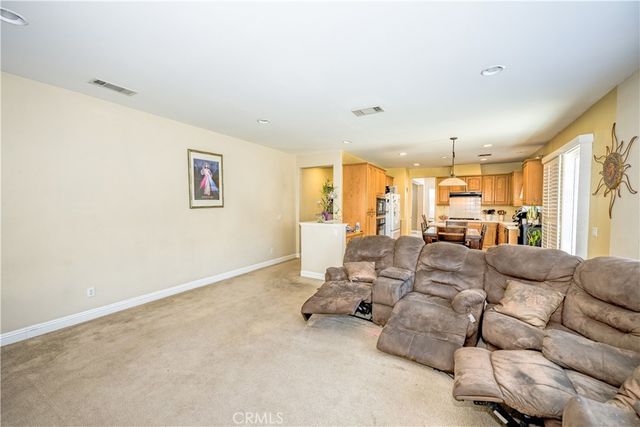 6130 W Avenue K2, Lancaster, CA 93536