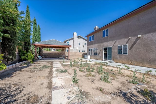6130 W Avenue K2, Lancaster, CA 93536