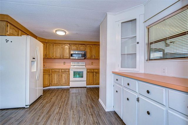 38725 VULCAN CIRCLE, Zephyrhills, FL 33542