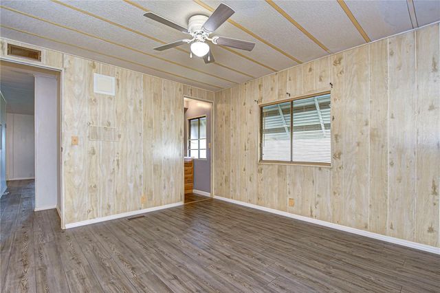 38725 VULCAN CIRCLE, Zephyrhills, FL 33542