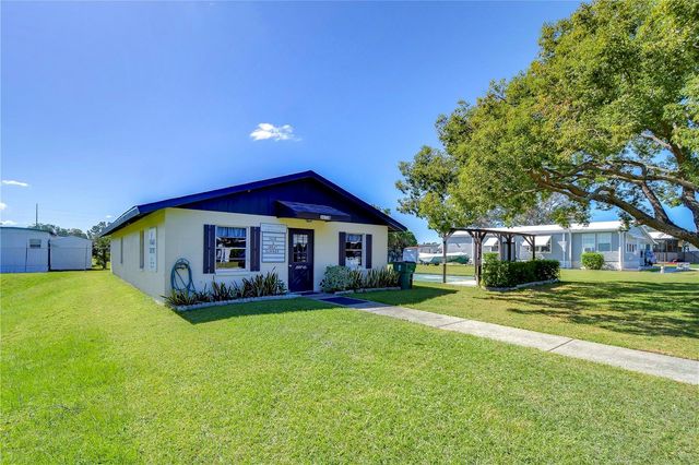 38725 VULCAN CIRCLE, Zephyrhills, FL 33542