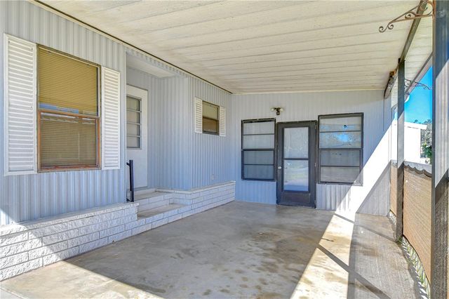 38725 VULCAN CIRCLE, Zephyrhills, FL 33542