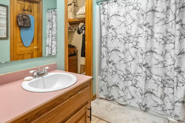 2790 S Hartford Avenue, Bolivar, MO 65613