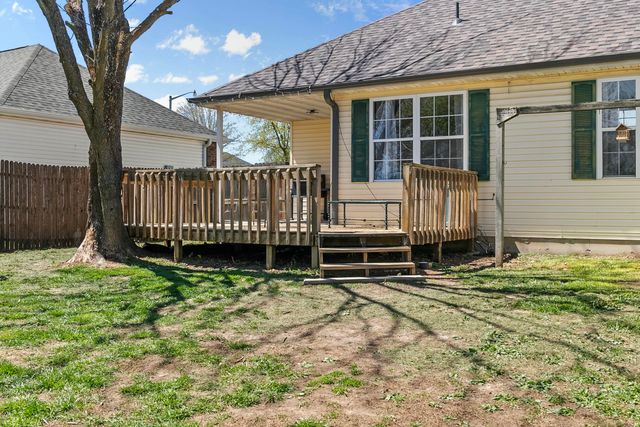 2790 S Hartford Avenue, Bolivar, MO 65613