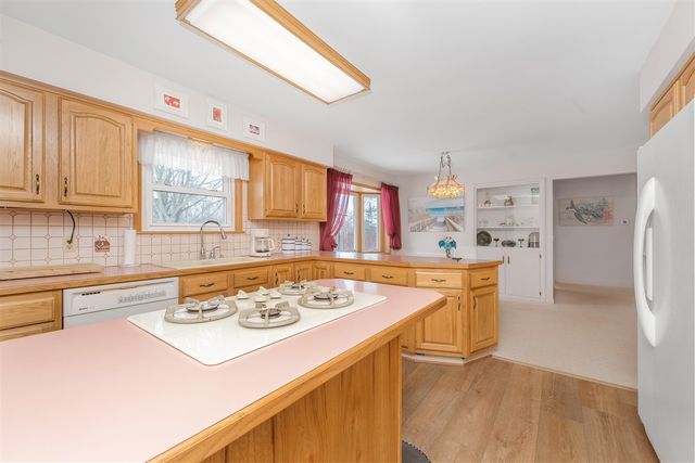 324 Burrwood Avenue, Portage, MI 49002