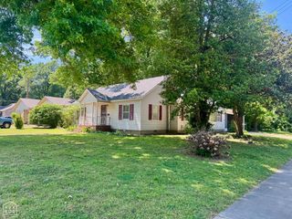 1237 Vine Street, Jonesboro, AR 72401