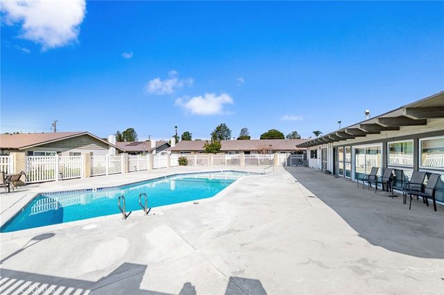 3139 E Chapman 3B, Orange, CA 92869