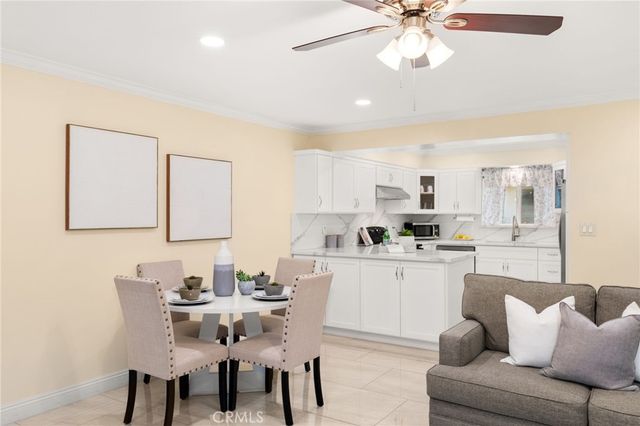 3139 E Chapman 3B, Orange, CA 92869