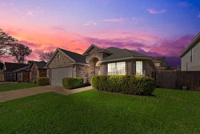 515 Coronado Lane, Duncanville, TX 75137