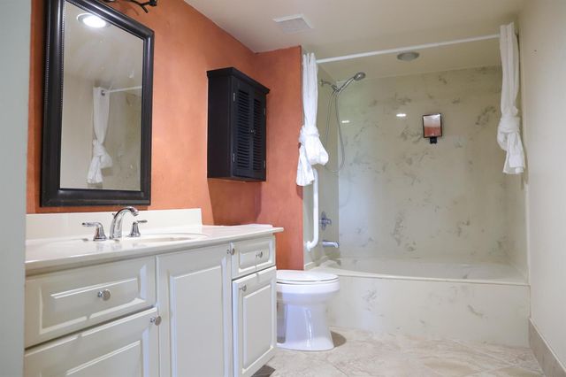 6400 NW 2nd Avenue 423, Boca Raton, FL 33487