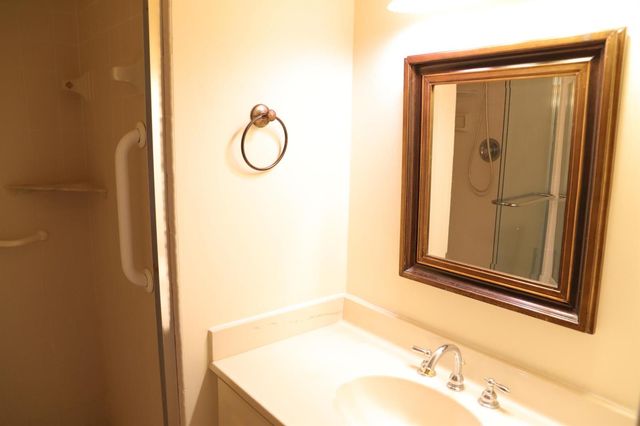 6400 NW 2nd Avenue 423, Boca Raton, FL 33487