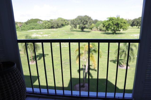 6400 NW 2nd Avenue 423, Boca Raton, FL 33487