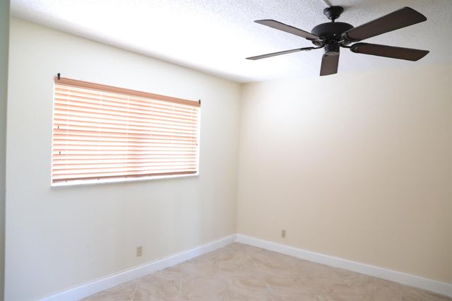 6400 NW 2nd Avenue 423, Boca Raton, FL 33487