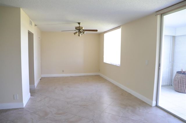 6400 NW 2nd Avenue 423, Boca Raton, FL 33487