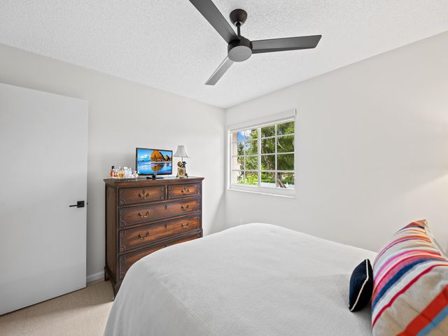 2928 PORT ROYALE Lane S, Fort Lauderdale, FL 33308
