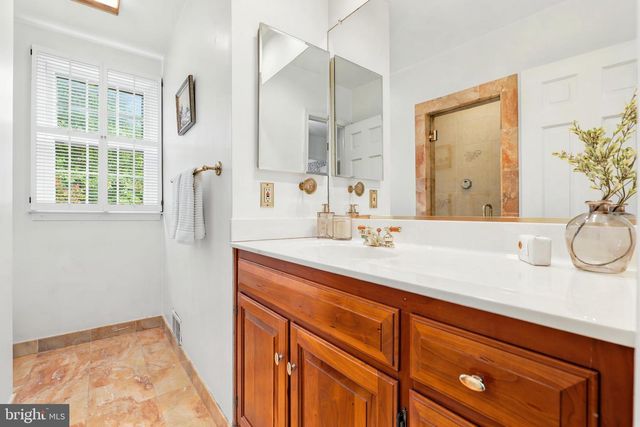 517 CANDACE LN, Villanova, PA 19085