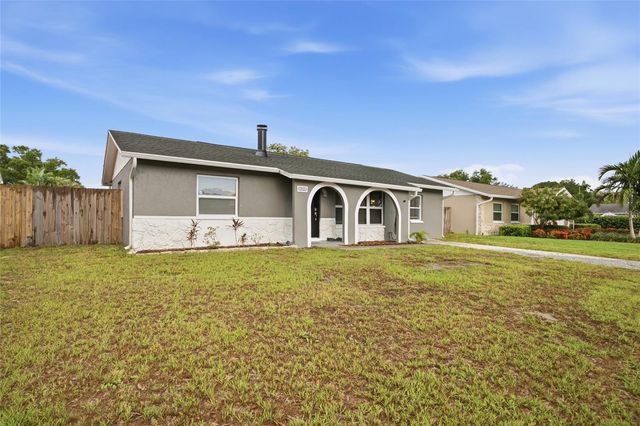 7941 SMOKETREE COURT, Largo, FL 33773