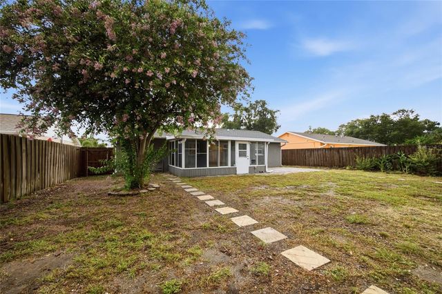 7941 SMOKETREE COURT, Largo, FL 33773