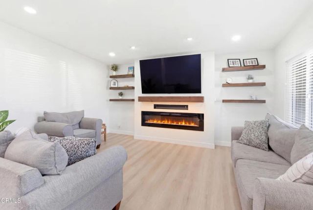 3090 Net Court, Oxnard, CA 93035