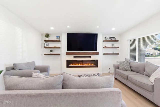 3090 Net Court, Oxnard, CA 93035