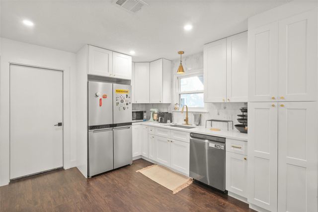 8407 Copano DR, Austin, TX 78749