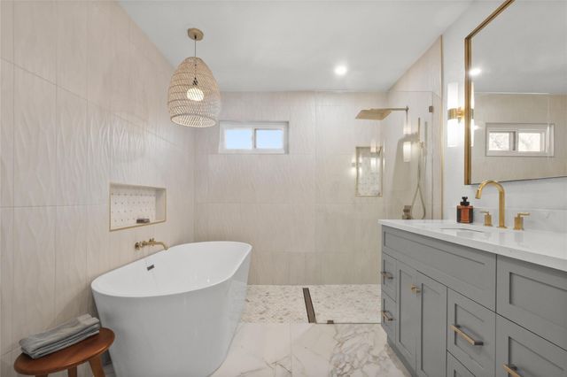 8407 Copano DR, Austin, TX 78749