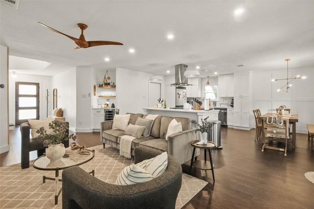 8407 Copano DR, Austin, TX 78749