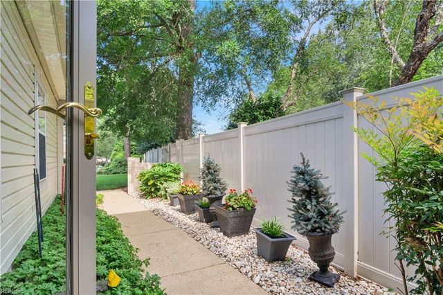 802 Zoeller CT, Newport News, VA 23602