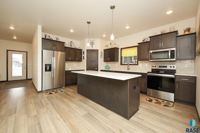 8812 W Windmill Ridge St Street, Sioux Falls, SD 57106