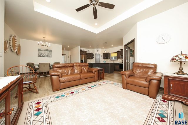 8812 W Windmill Ridge St Street, Sioux Falls, SD 57106