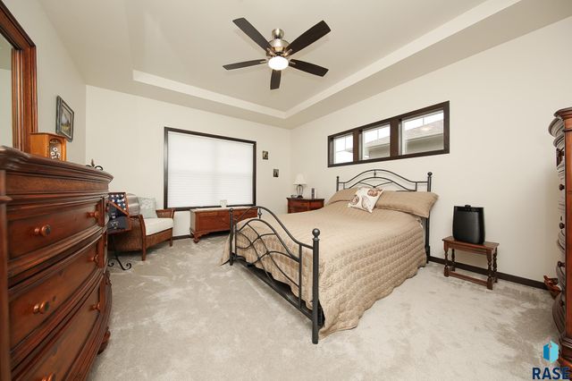 8812 W Windmill Ridge St Street, Sioux Falls, SD 57106