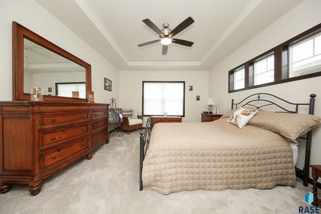 8812 W Windmill Ridge St Street, Sioux Falls, SD 57106