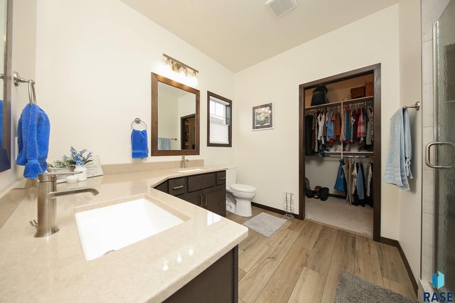 8812 W Windmill Ridge St Street, Sioux Falls, SD 57106