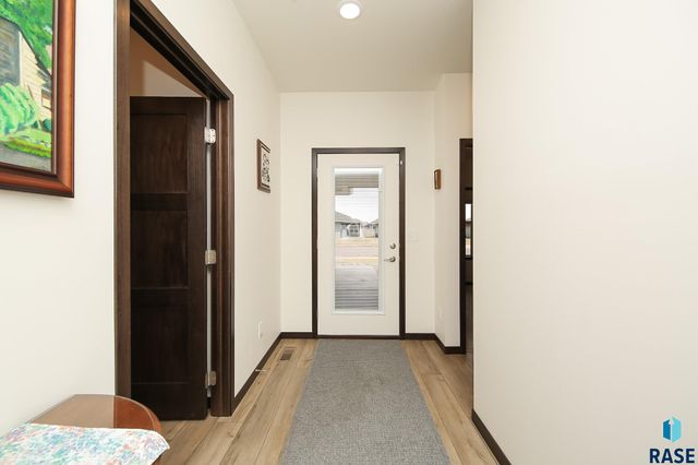 8812 W Windmill Ridge St Street, Sioux Falls, SD 57106