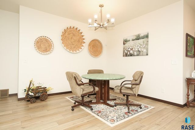 8812 W Windmill Ridge St Street, Sioux Falls, SD 57106