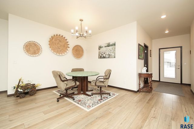 8812 W Windmill Ridge St Street, Sioux Falls, SD 57106