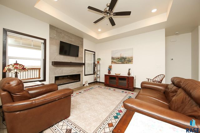 8812 W Windmill Ridge St Street, Sioux Falls, SD 57106