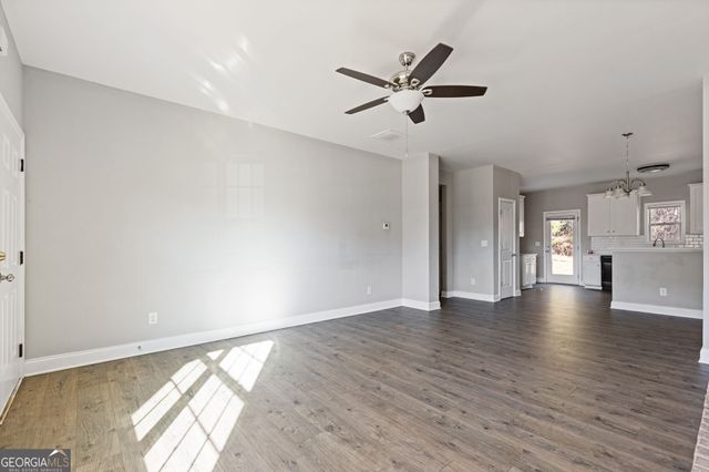 137 Kennedy Boulevard, Jackson, GA 30233